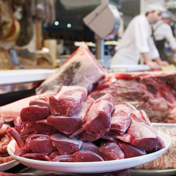 Se profundiza el retraso de la carne y la hacienda vacuna respecto de la inflación