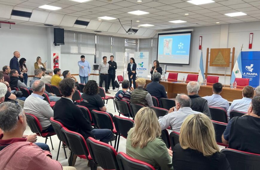 Reunión de trabajo con Empresas del Parque Industrial de Santa Rosa